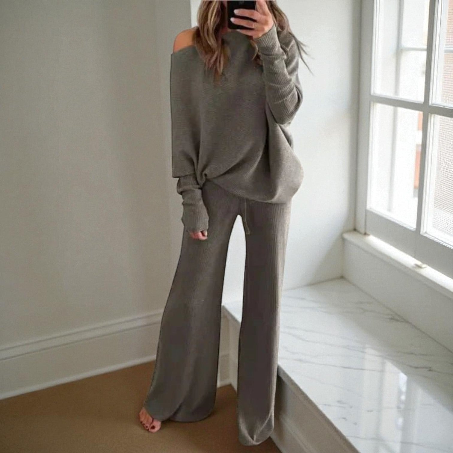 Harper - Two - Piece Lounge Set in Relaxed Fit - 2 - Piece Sets - Grey - Jones & Smith