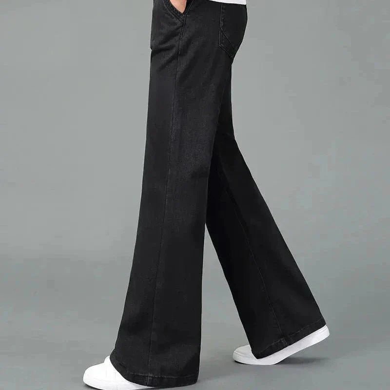 Lukas – Jeans with Bootcut and Retro Charm - Jeans Pants - Black - Jones & Smith