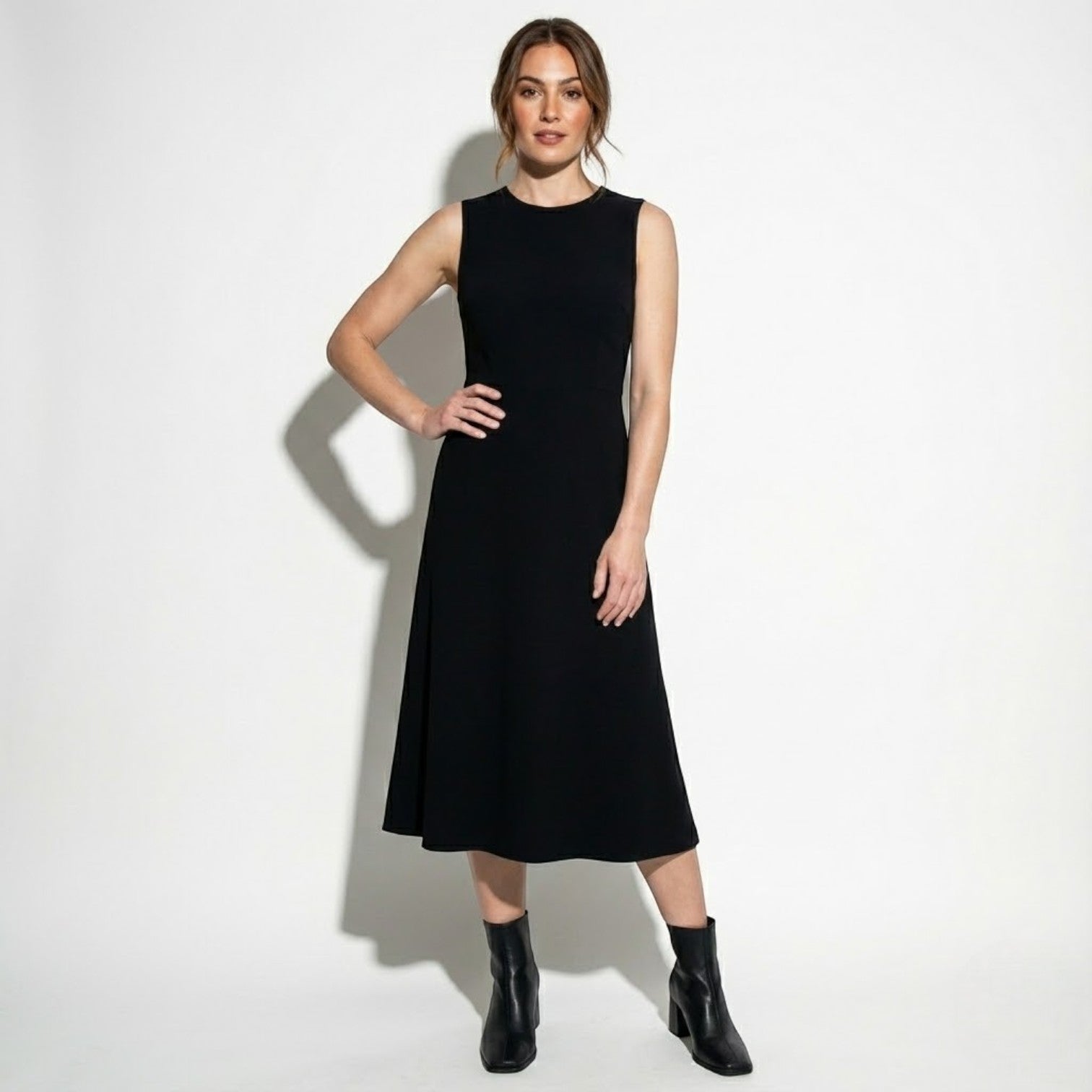 Camellia – Ladies' Leather Ankle Boots with Square Toe & Heel